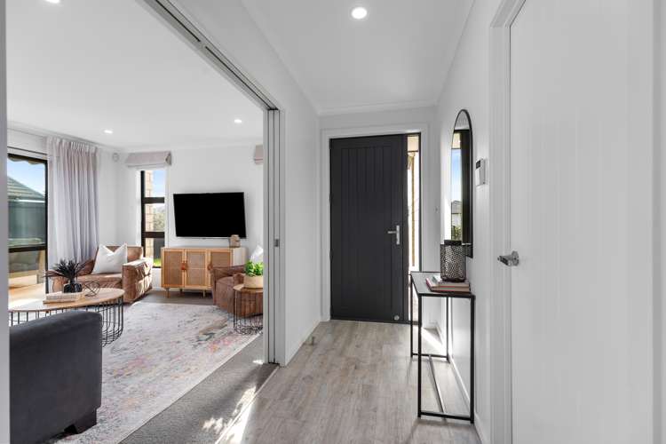 21 Livingstone Drive Papamoa_3