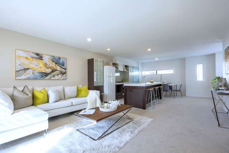 45/21 Hunters Park Drive Three Kings_4