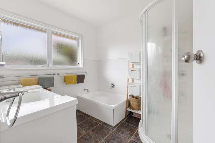 16 Booralee Avenue Botany Downs_27