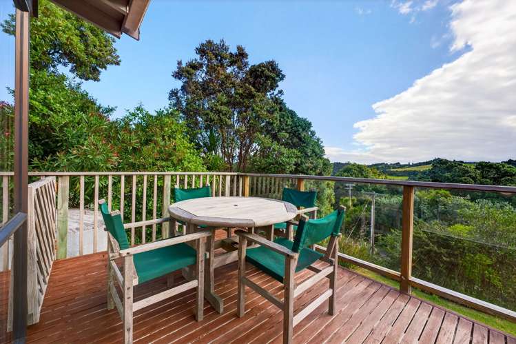 11 Hillside Crescent, Matheson Bay Leigh_7