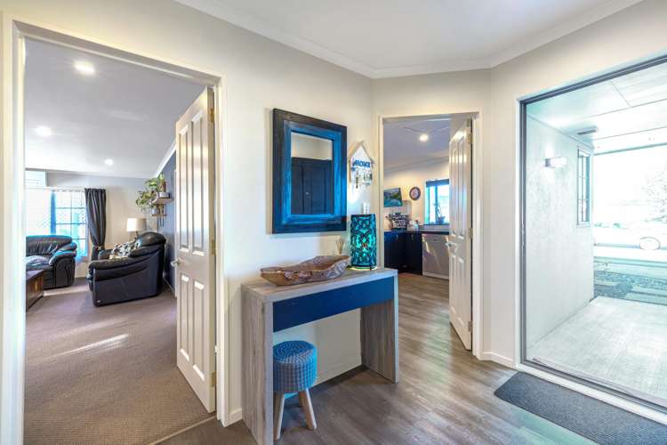 8 Ormrod Grove Riverstone Terraces_1