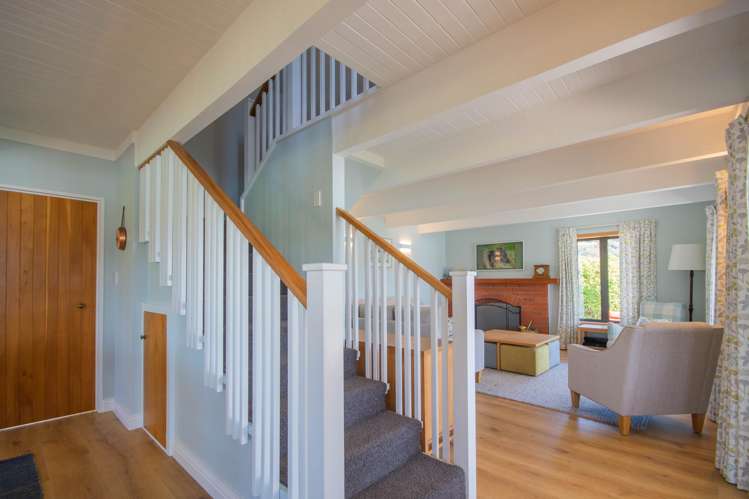 11 Settlers Hill Akaroa_6