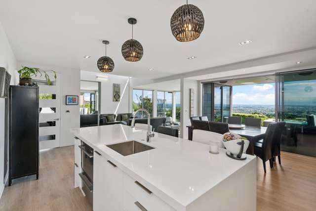 8 The Ridge Kennedys Bush_3