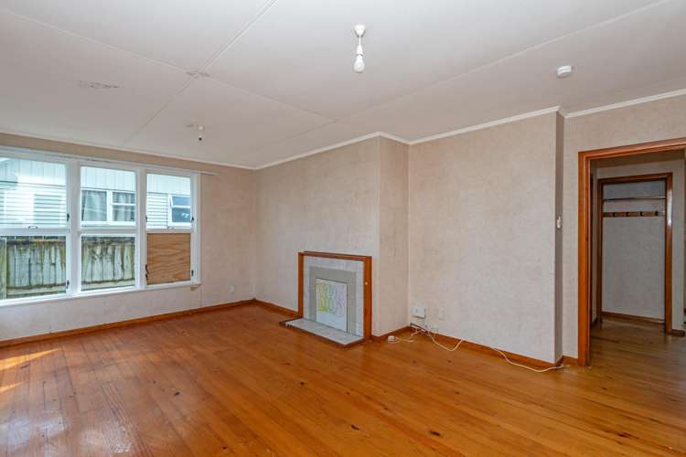 22 McCorkindale Street Feilding_6