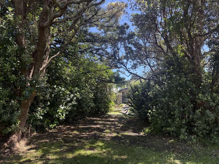 8 The Avenue Otaki Beach_20