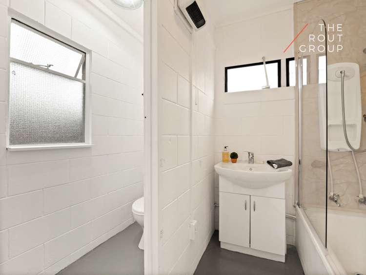 8 Coburn Avenue North East Valley_14