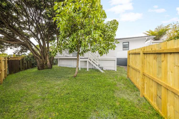 2/1 Carter Place Manurewa_9