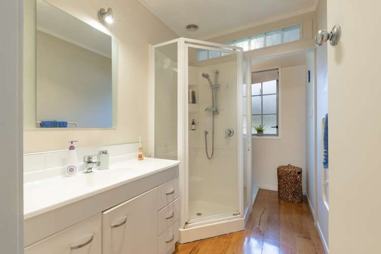 13 Awhiorangi Promenade Swanson_10