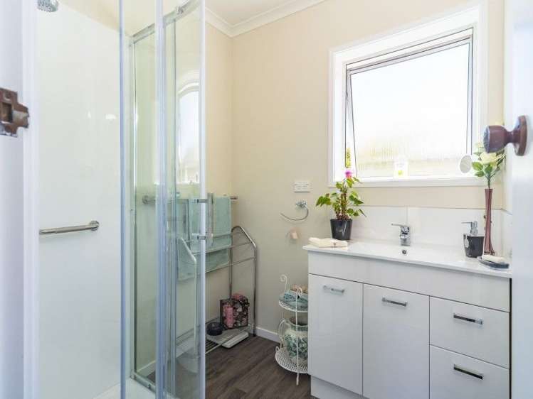 73 Fergusson Street Stoke_16