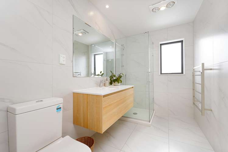14E Kelwyn Road Kelston_7