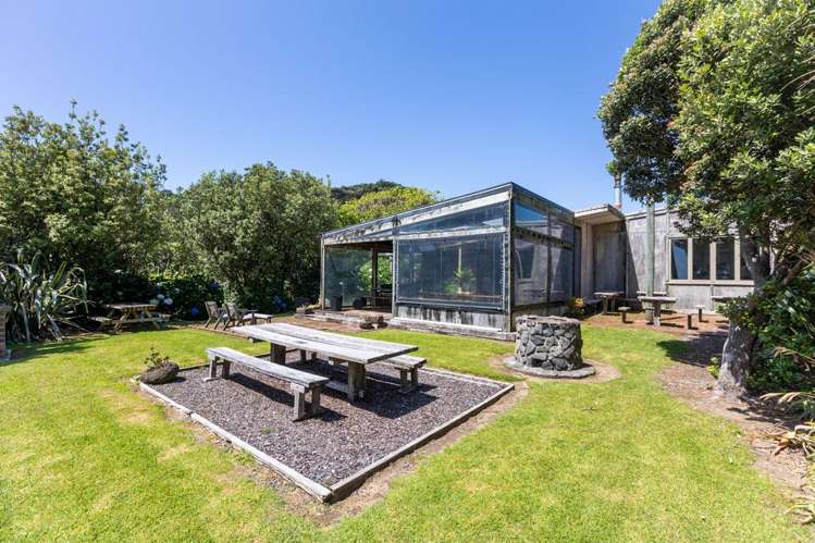 Wai-iti Beach Retreat Beach Road Waiiti_21