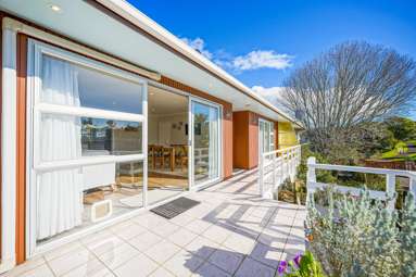 2/219 Edmonton Road_1