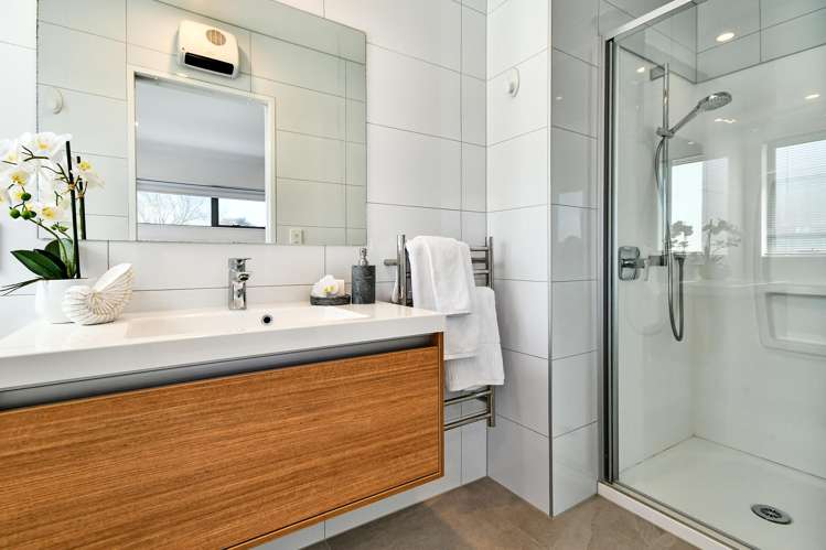 9 Waituarua Drive Takanini_16