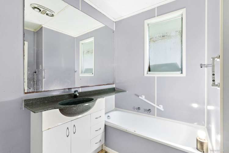 65 Routley Drive Glen Eden_5