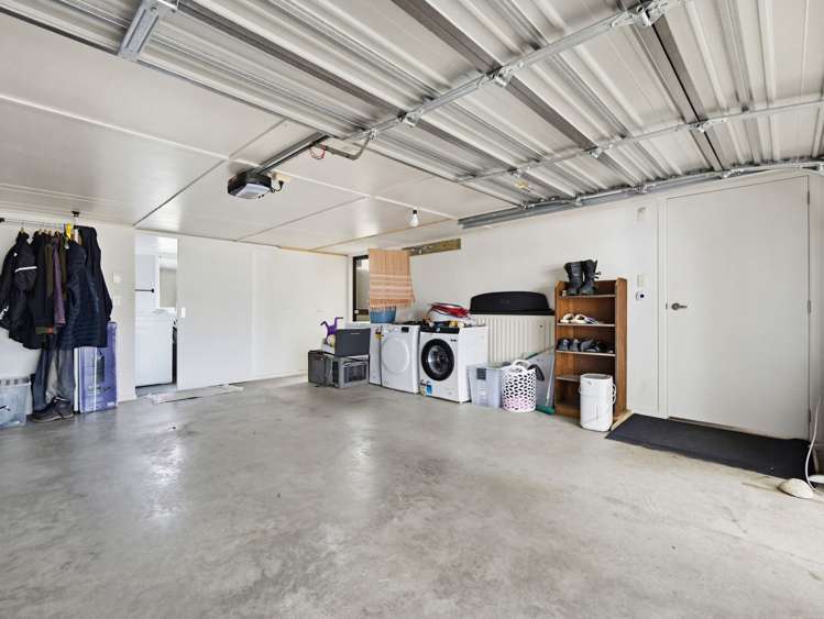 32a Holland Street Glenholme_17