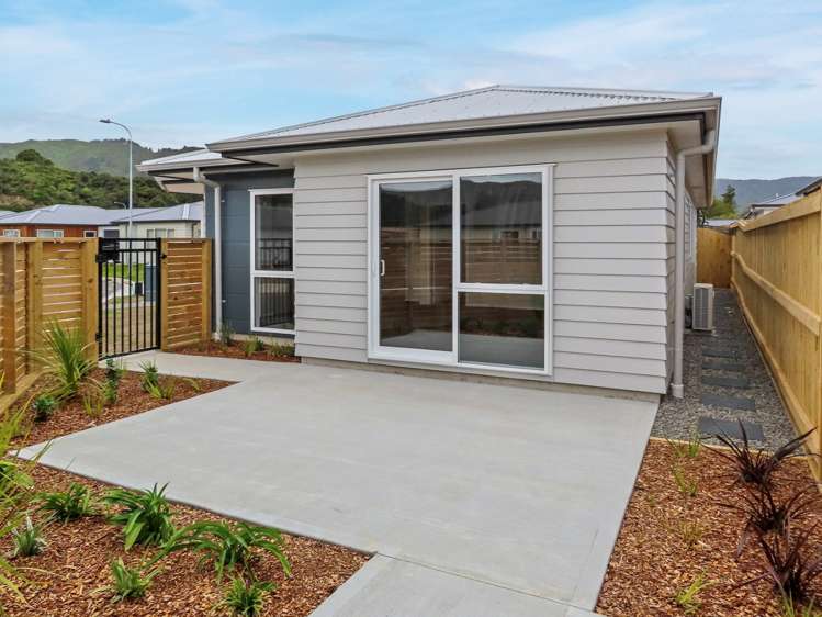 6 Ron Fawcett Way 10629_12