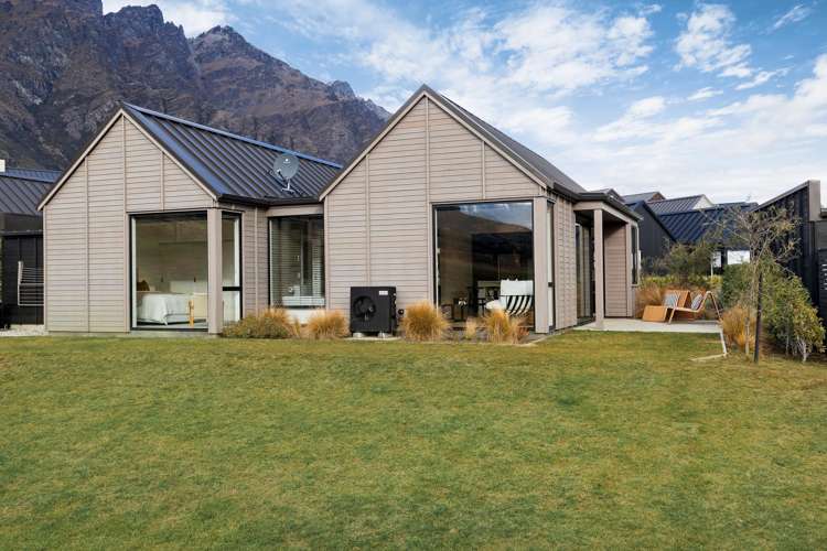 11 Kotuku Lane Jacks Point_14