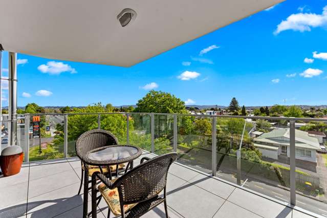 3a/84 Gunner Drive Te Atatu Peninsula_2