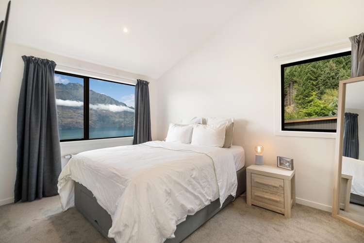 31 Dart Place Fernhill/Sunshine Bay_20