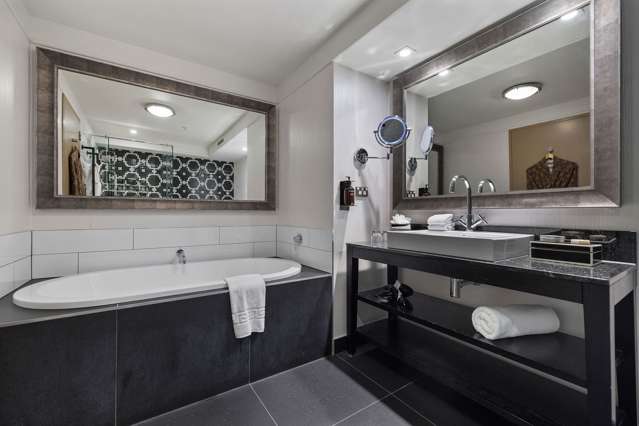 117/10-18 Brunswick Street Queenstown_3