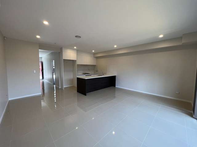 LARGER THAN AVERAGE HOUSES - 146sqm