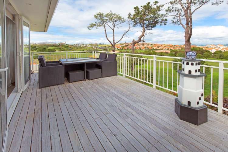 284 Alec Craig Way Gulf Harbour_9