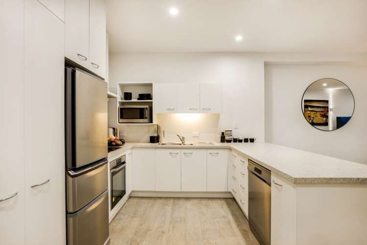 11b/4 Short Street Auckland Central_3