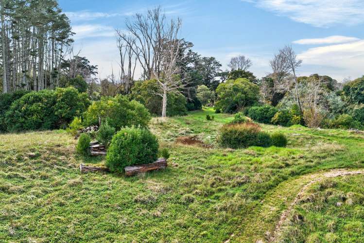 42 Ford Road Paparoa_31