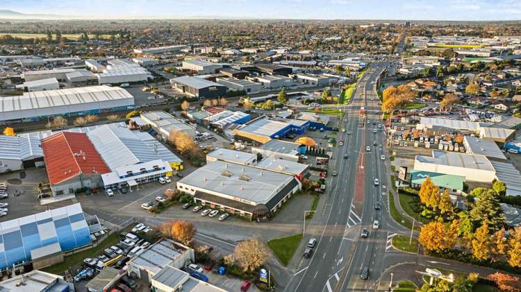 214 Main South Road Hornby_3