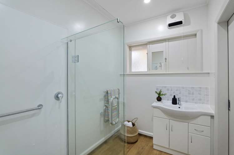 6 Barrington Street Somerfield_15