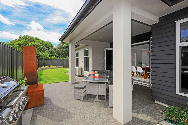 25 Young Place Taradale_12