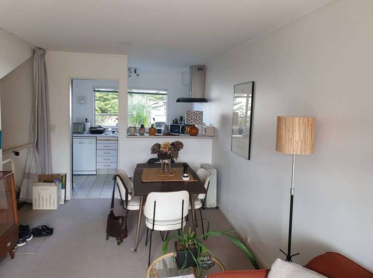 3/20 Thompson Street Mount Cook_4