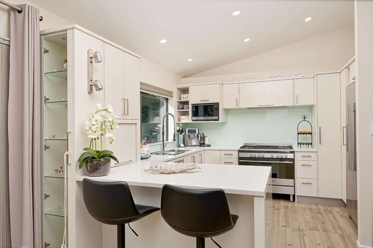 77 San Marino Drive West Henderson_3