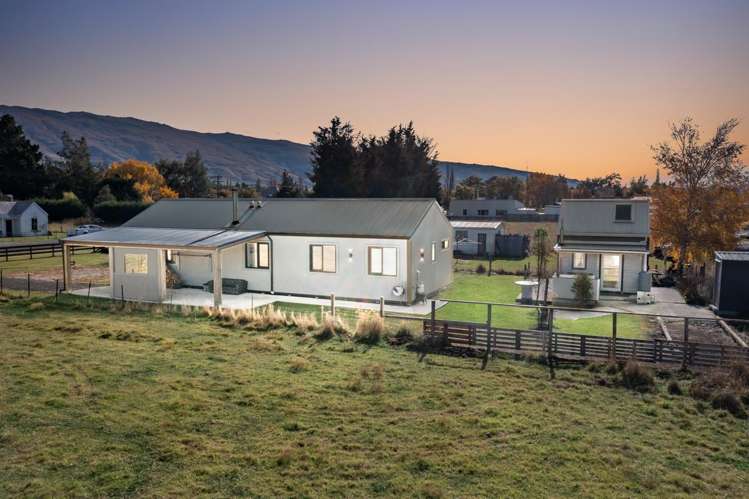 4 Bank Avenue Middlemarch_1