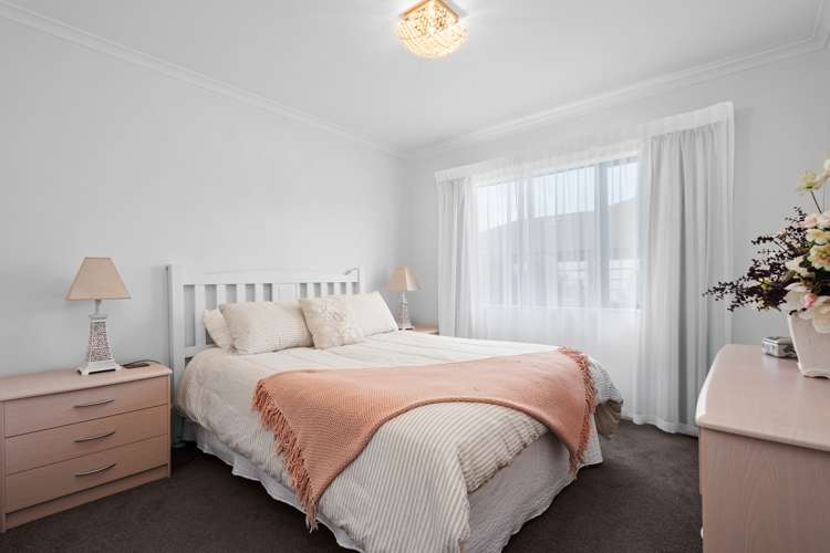 8 Stace Hopper Drive One Tree Point_15