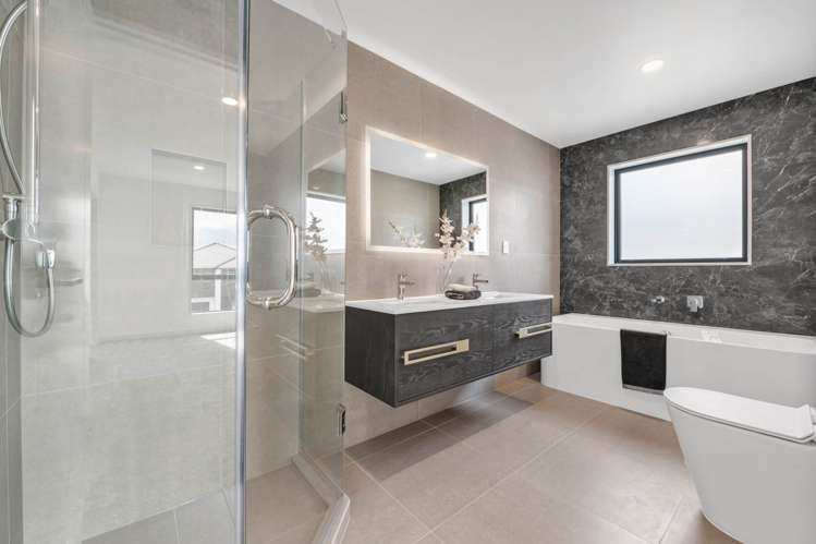 22 Dungloe Avenue Flat Bush_21