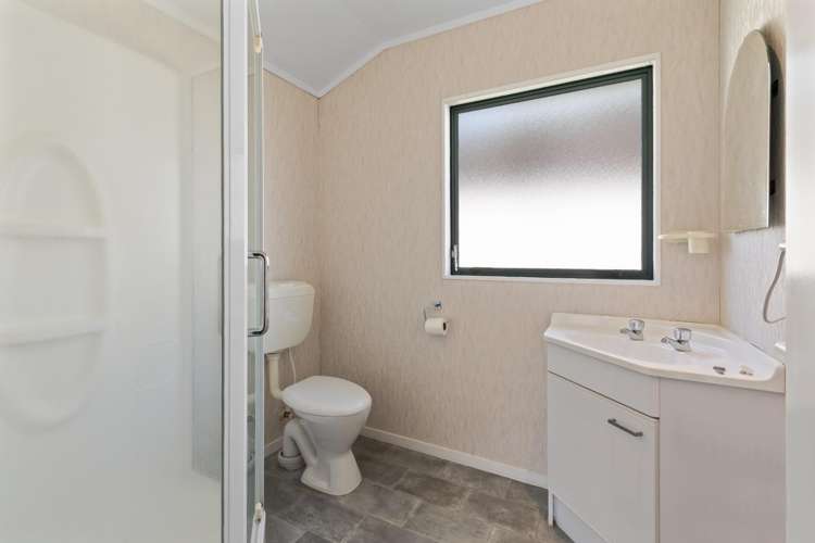 30 Caversham Drive 2612_12