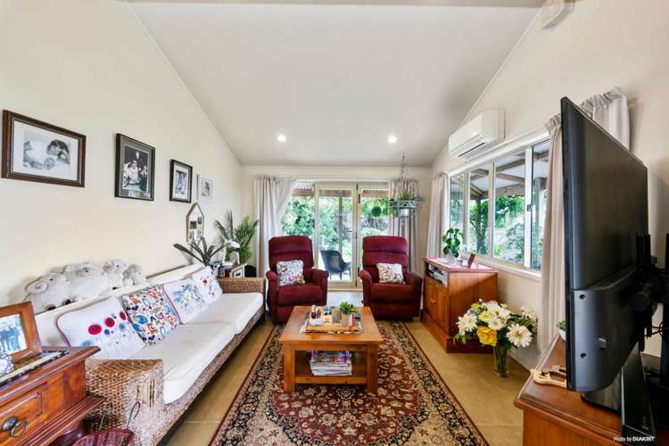 123 Rataroa Road Miranda_10