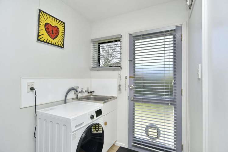 6 Heriott Close Burwood_17