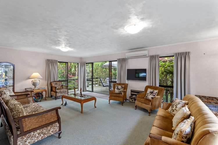 802 River Road Chartwell_2