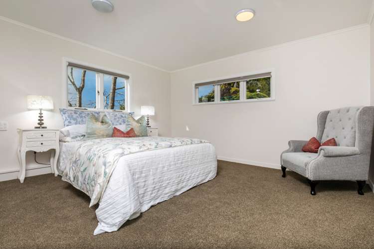 86 Shetland Street Glen Eden_23