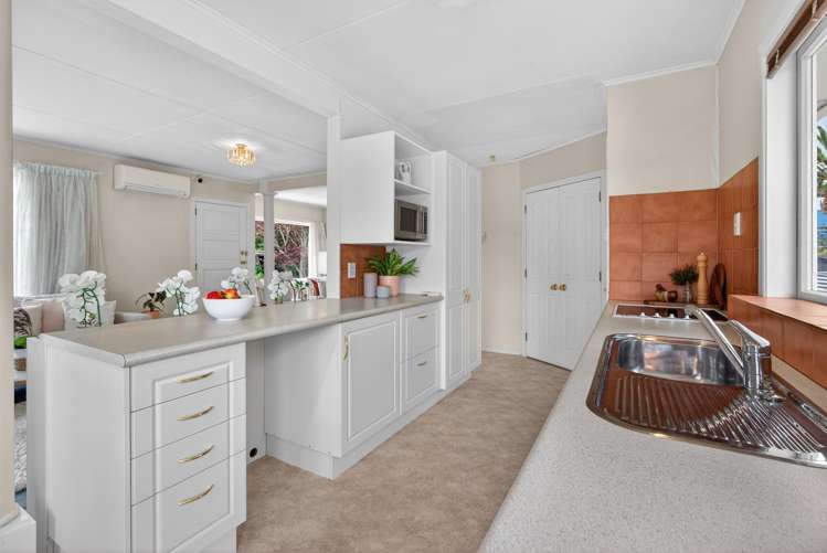 37 Mountbatten Grove Clouston Park_9