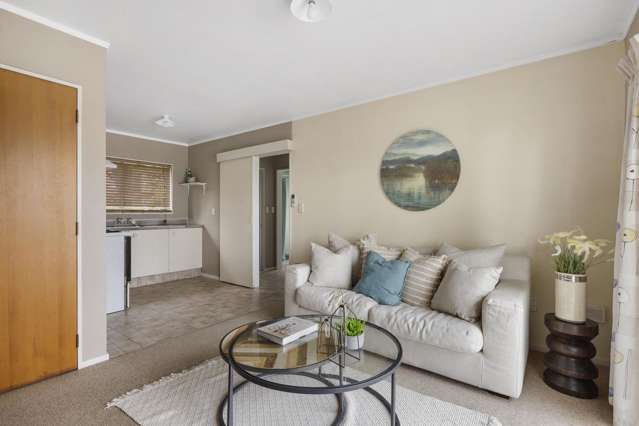 Charming 1BR Unit in Welcome Bay!