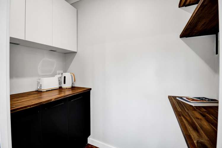 226 Tukapa Street Westown_3