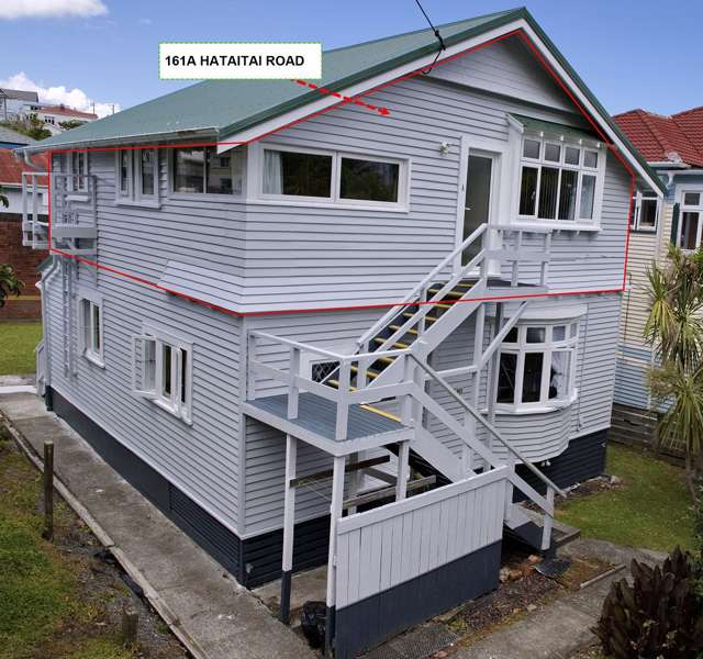 Warm 2 bedroom flat, 30m to Hataitai Village