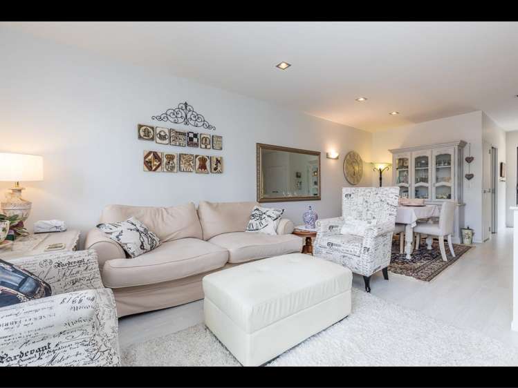 B106/525 East Coast Road Browns Bay_6