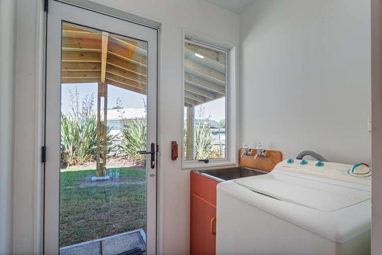 1 Hawk Hill Crescent Cooks Beach_12