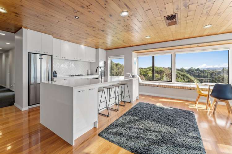 9 Kotare Place Sandspit_2