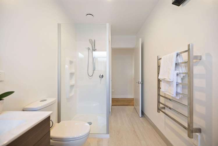 6 Shallow Close Jacks Point_20