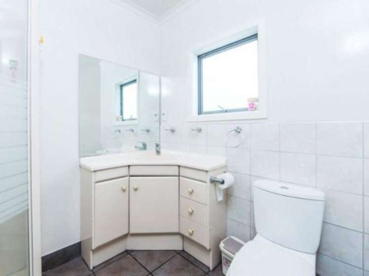 14 Sheehan Road Te Atatu South_8